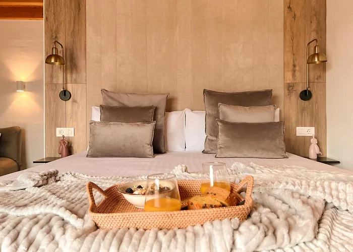 Canaryislandshost L The Sky Daire Tinajo