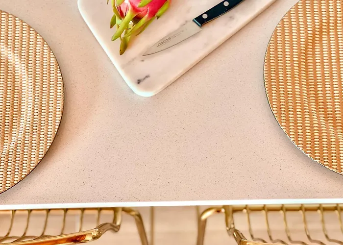 Canaryislandshost L The Sky Daire *