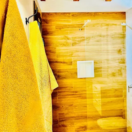 Canaryislandshost L The Sky *