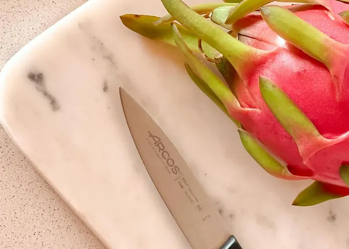 Canaryislandshost L The Sky